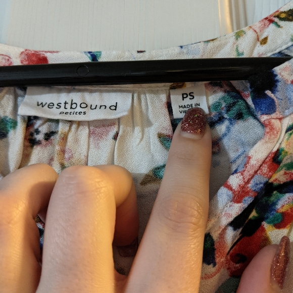 Beautiful Colorful Top - Picture 6 of 7